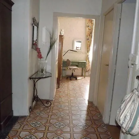 Etablissement Roussel Appartement *